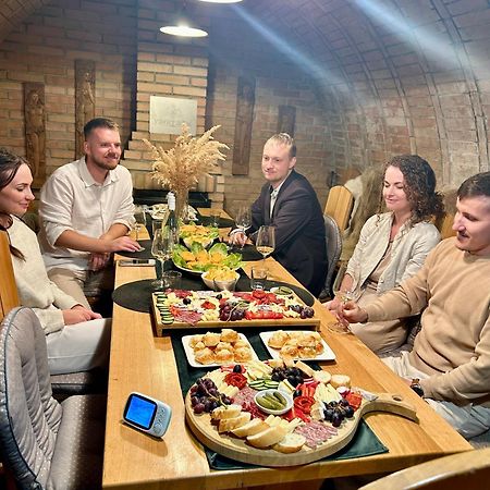 Sklep U Dusana Vracov Zewnętrze zdjęcie