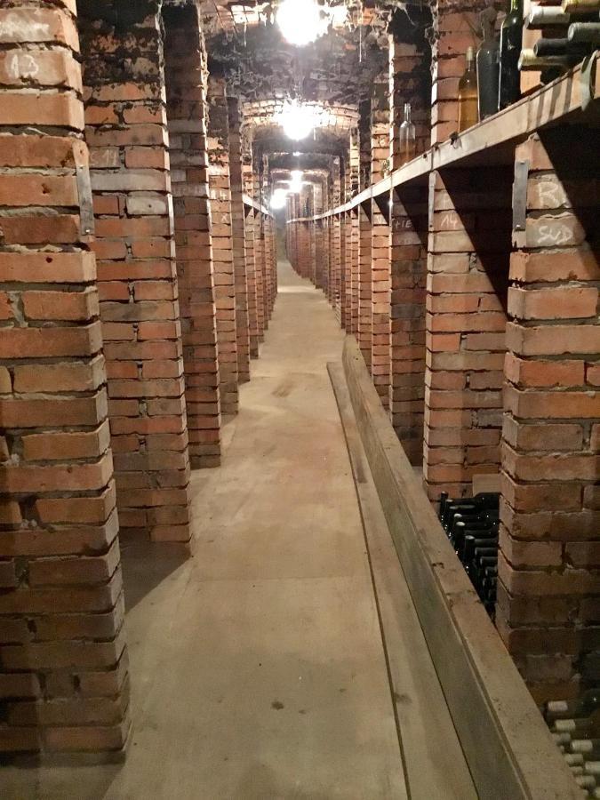 Sklep U Dusana Vracov Zewnętrze zdjęcie